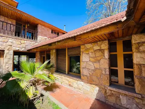 Casa en Venta de 5 dormitorios