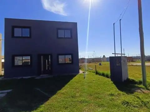 Casa en Domselaar, tres habitaciones, piscina...completa!