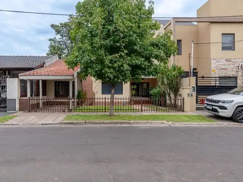 Casa venta z/oeste Ciudad Jardín Palomar permuta