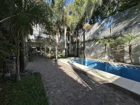 VENTA - PERMUTA CASA 4 AMB EN RAMOS MEJIA