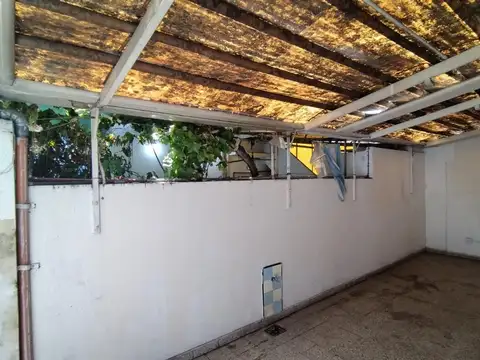 Depto Tipo Casa en Alquiler de 3 ambientes