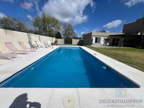 Casa en La Cumbre De La Rosa I