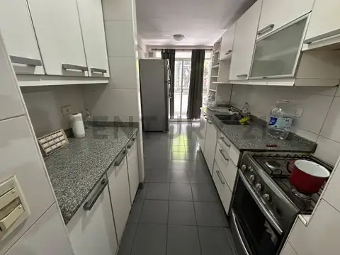 Alquiler departamento 3 ambientes al Frente en caballito con Balcon Patio Cochera y Pileta