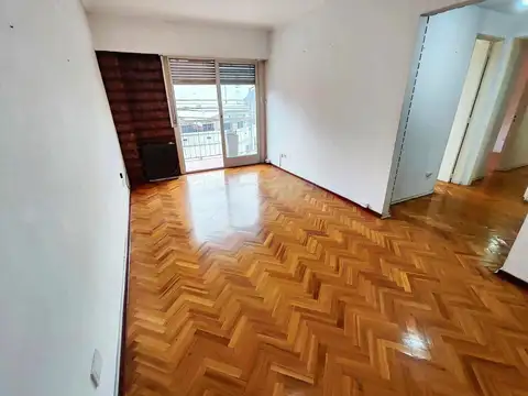 Departamento 4 ambientes con 2 baños
