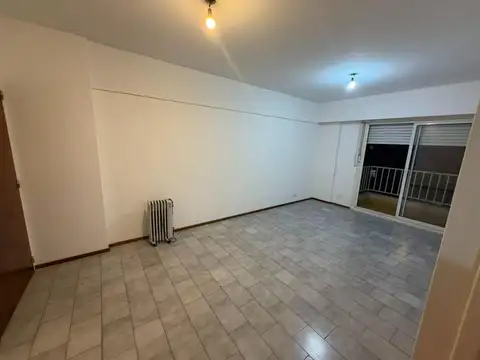 Departamento en Alquiler en Floresta, $ 800.000