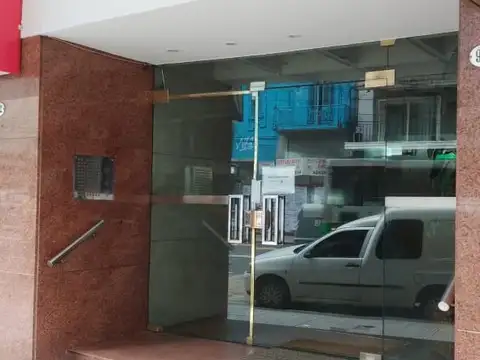 2 AMB APTO PROFESIONAL, AMPLIO DOBLE CIRCULACION MUY LUMINOSO IMPECABLE