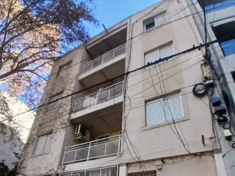 Rodriguez 400 , Piso 3