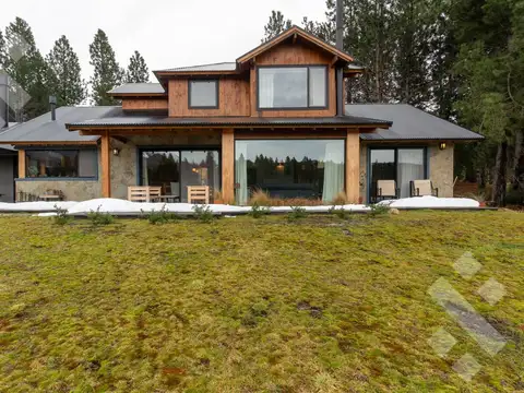 Casa en Venta en San Martin de los Andes, Lácar