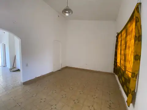 Casa en Venta en Barrio Ferroviario, USD 105.000