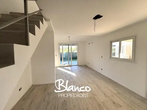 Departamento en Venta en La Lonja, USD 175.000