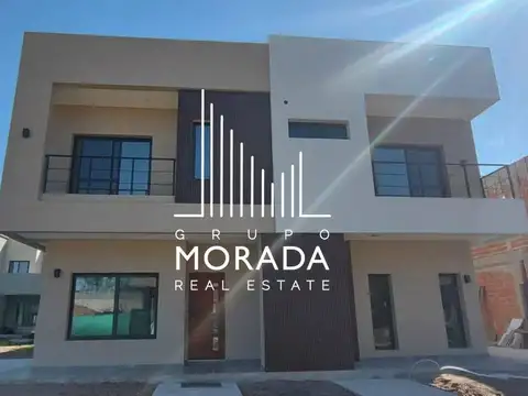 Venta Casa tipo Townhouse en Spring Park Pilar