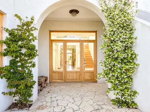 Casa en Venta en El Cantón - Barrio Golf, USD 540.000