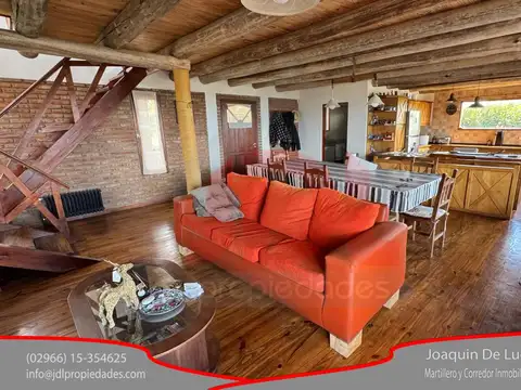Casa en Venta con 3 cocheras
