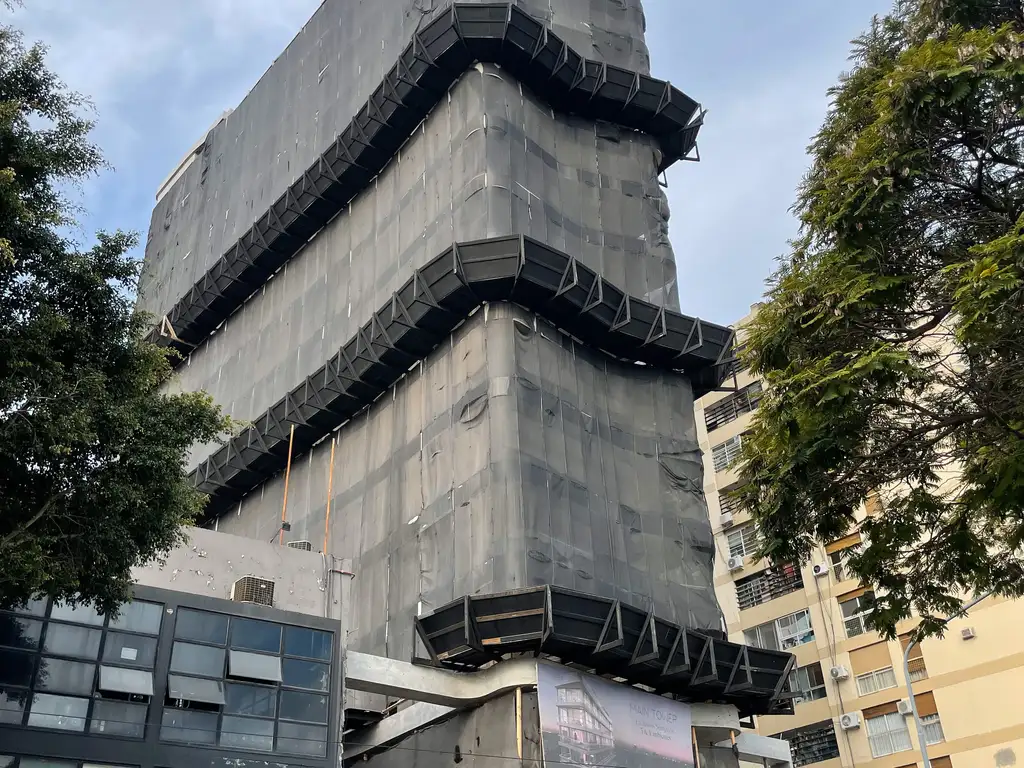 MAIN TOWER de  3 y 4 Dormitorios