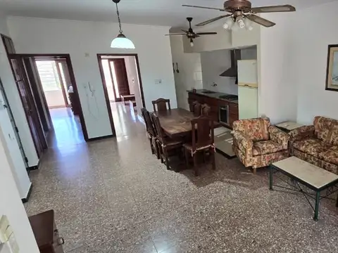 Departamento en Alquiler con 1 cocheras