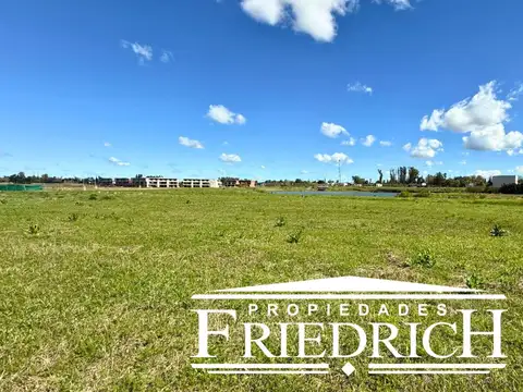 Terreno en Venta de 904,0 m2