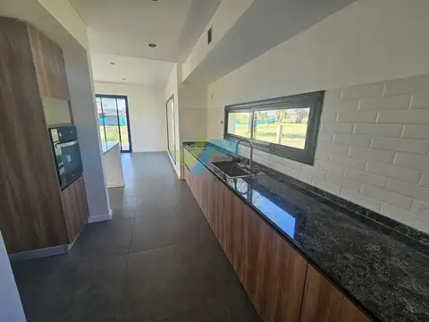 Casa  en Venta en Santa Sofía, Pilar del Este, Pilar