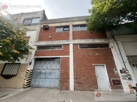 Depósito  - Galpón de 450 m2  en Pompeya - ALQUILER