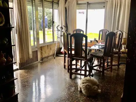Casa 3 ambientes con 2 baños