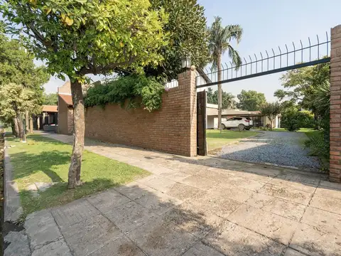 Casa 6 ambientes con 3 baños