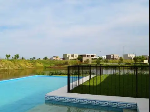 Casa en Venta en El Cantón, USD 238.000