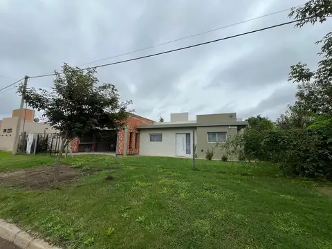 Casa Familiar en venta en Loteo Bruno (Susana)
