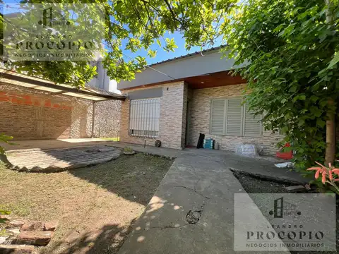 Casa 3 ambientes en venta en Merlo