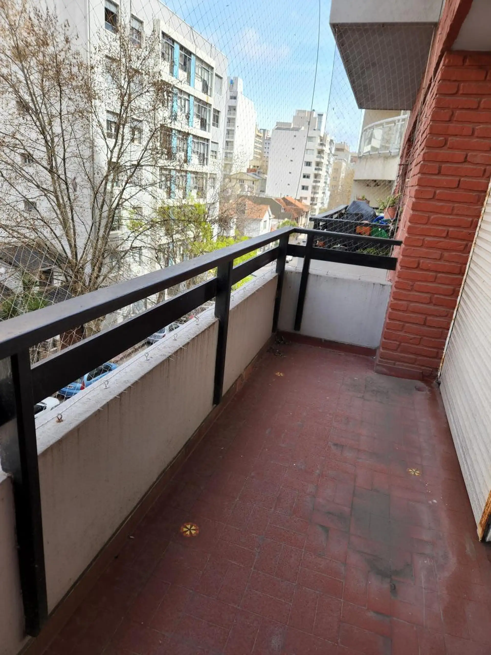 Depto 4 amb, 130m² al frente con cochera — Playa Alfonsina
