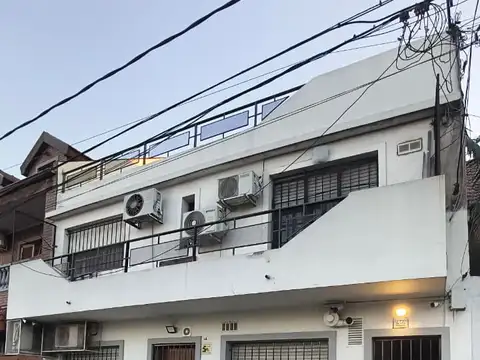 IMPECABLE TIPO CASA 2 AMB CON BACON AL CONRA FRENTE BAJAS EXPENSAS