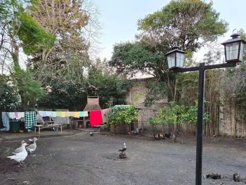 Casa 5 ambientes con 4 baños