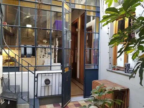 VENTA CASA 6 AMB EN 2 PLANTAS , ZONA CHACARITA 