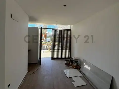 Local en Venta en La Plata, USD 95.000