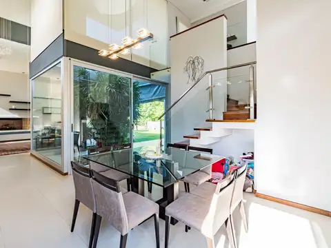 Casa en Venta al Oeste