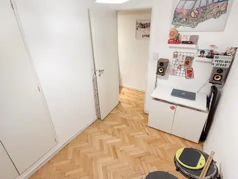 Departamento 4 Ambientes con balcón al frente
