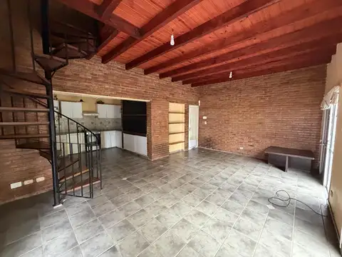 Casa en Alquiler 25 años
