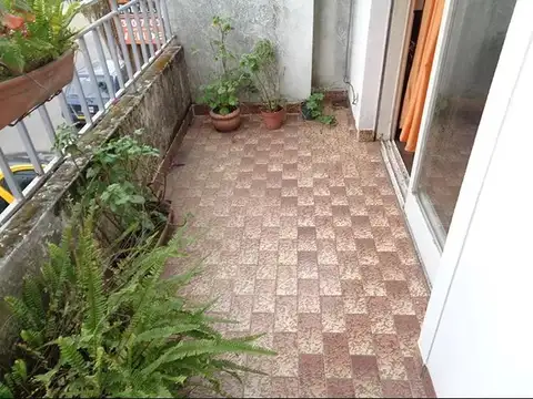 Casa 3 ambientes con 2 baños