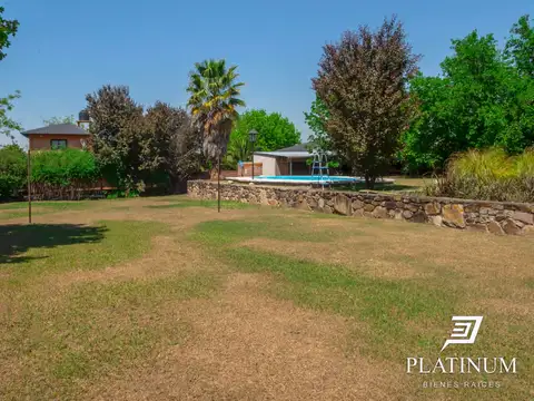 Casa en Venta con 1 cochera