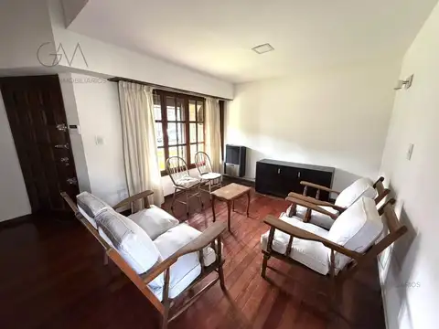 Casa 6 ambientes con 3 baños