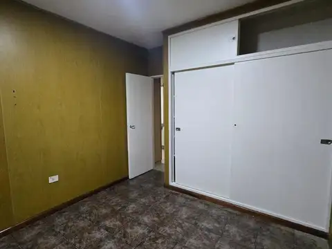 Depto Tipo Casa en Alquiler 40 años
