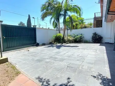 Casa En Venta Quilmes Oeste. Craviotto 3496
