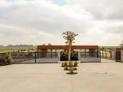 Terreno en Venta 20  mts Frente