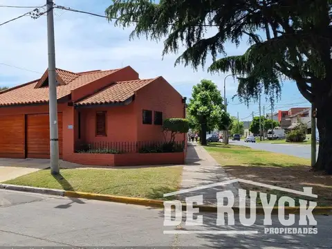 Triunvirato esquina Blanco