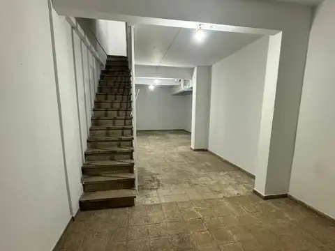 Local en Alquiler Via Púb.