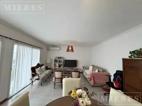 Departamento 3 ambientes con 2 baños