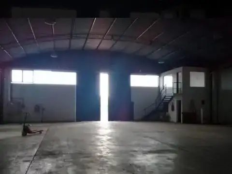 GALPON PREDIO EN LUJAN