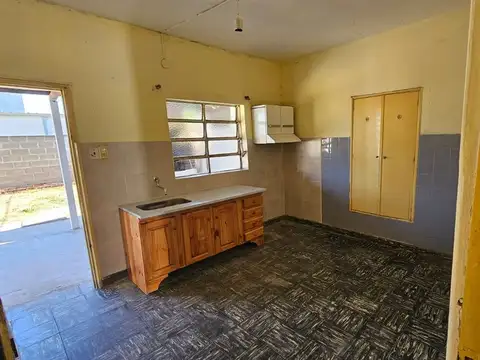 VENTA/CASA ESQUINA/BARRIO AMANCAY