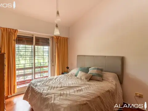 Casa 5 ambientes con 1 baño