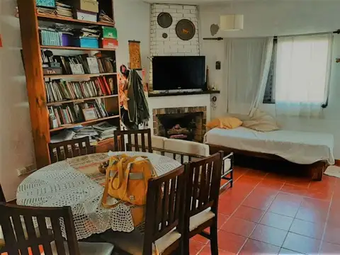 Casa 6 ambientes con 3 baños