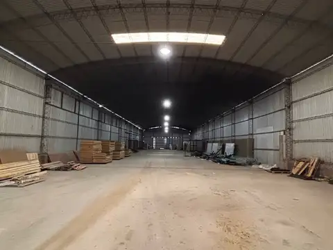 Alquiler: galpon en parque industrial alvear