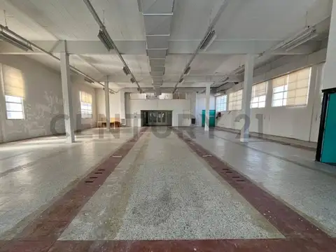 Oficina en Alquiler 35 años